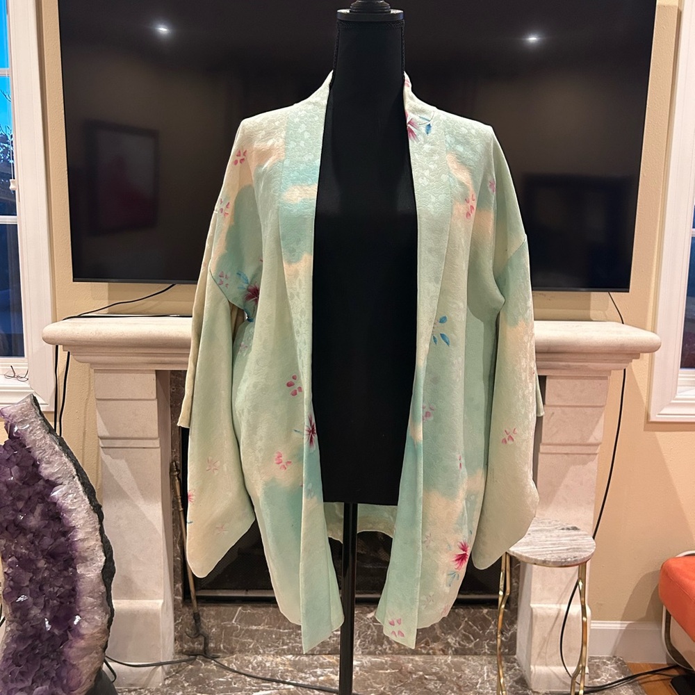 Rare Vintage Short Floral Kimono!